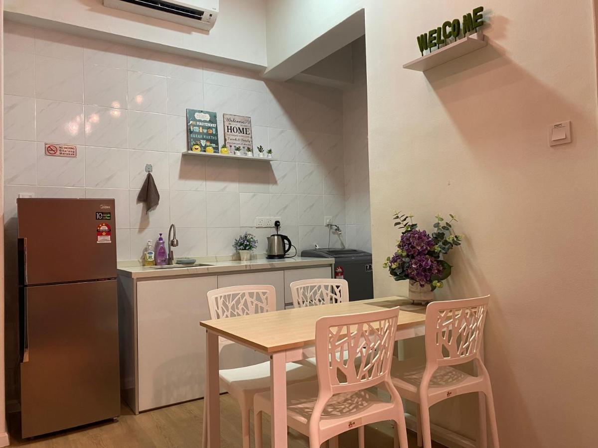 Lovely 1-Bedroom Condo With Facilities Malacca Extérieur photo