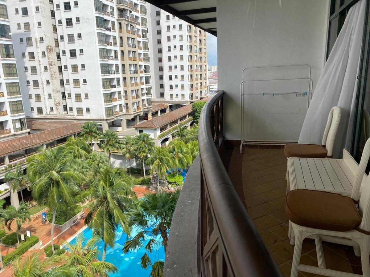 Lovely 1-Bedroom Condo With Facilities Malacca Extérieur photo